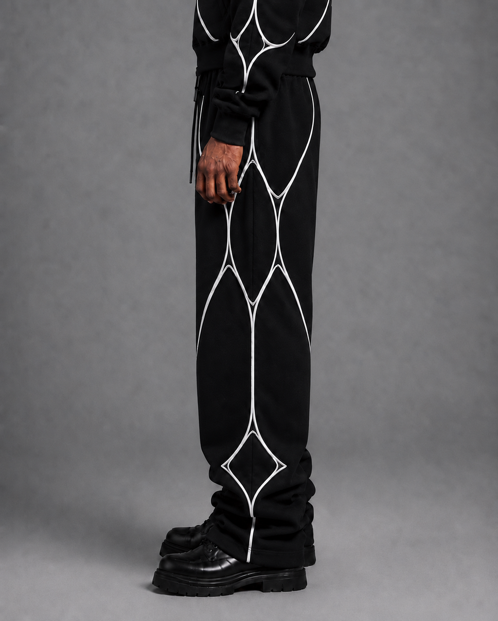 Pulse Wide-Leg Pants V1.1 side detail with white textile piping.