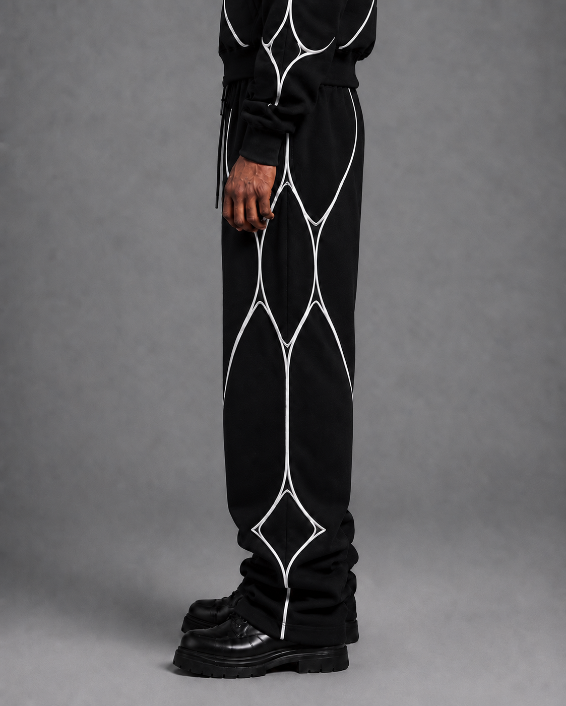 Pulse Wide-Leg Pants V1.1 side detail with white textile piping.